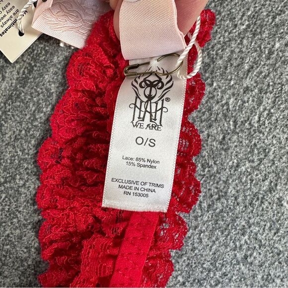 NWT Revolve x HAH One and Done Lace Garter Headband Scrunchie in Siren Red - Picture 8 of 12